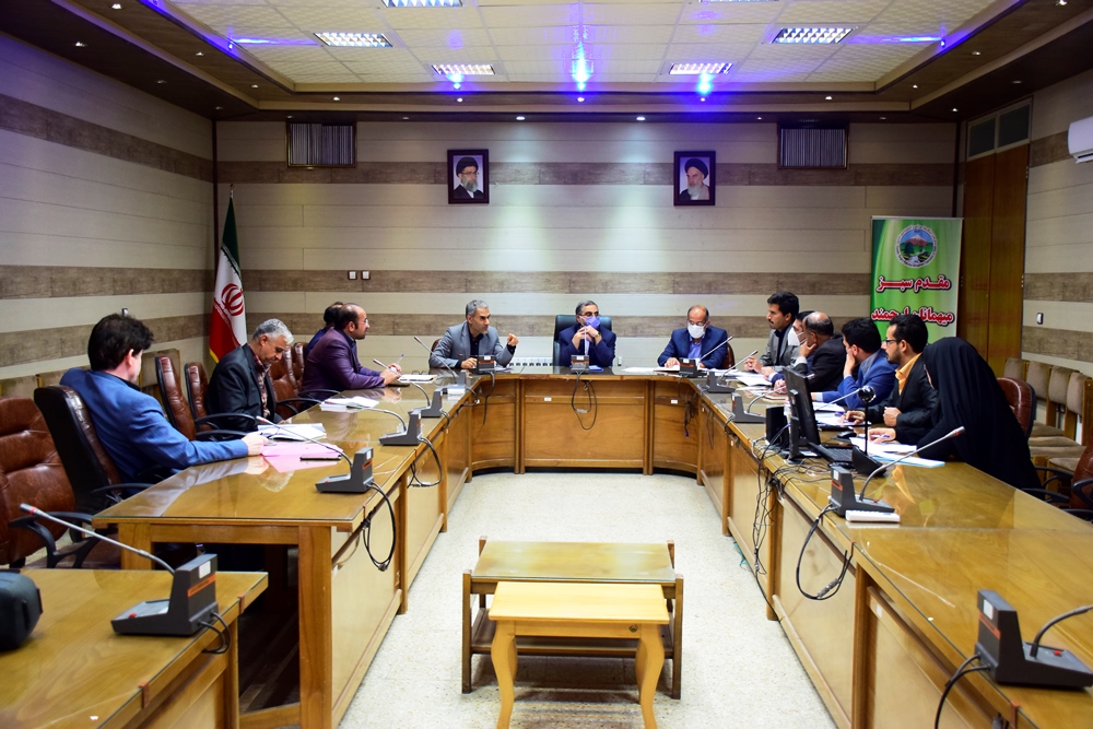 جلسه با مدیرکل منابع طبیعی استان یزد جهت بررسی مشکلات تفت و میبد
